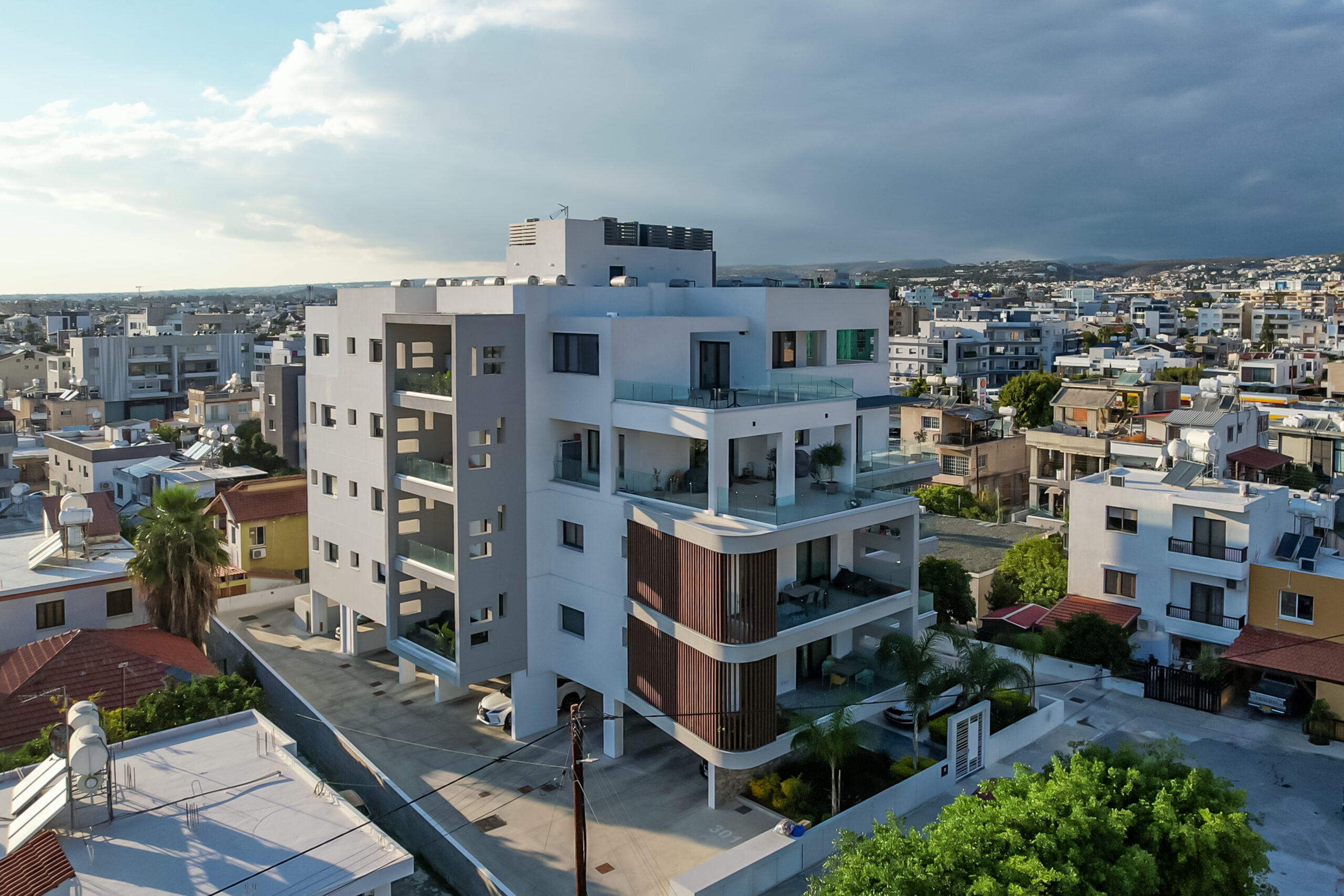 APARTMENT BUILDING LIMASSOL - 4